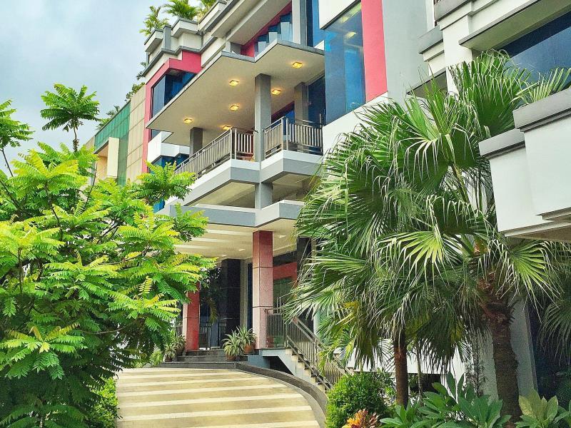 Sahati Hotel Jakarta Exterior foto