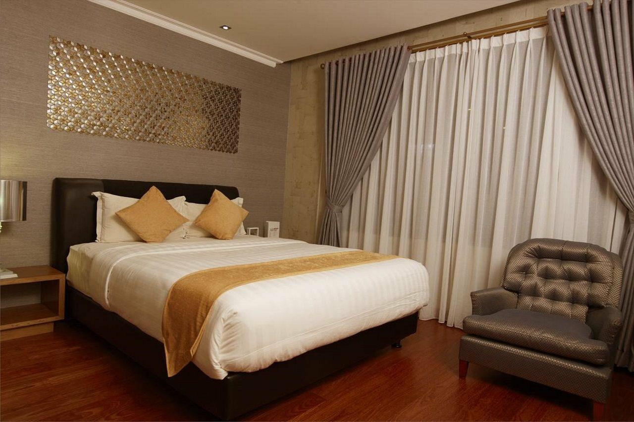 Sahati Hotel Jakarta Exterior foto